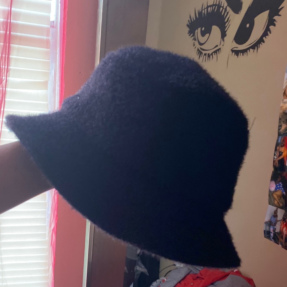 Bucket hat